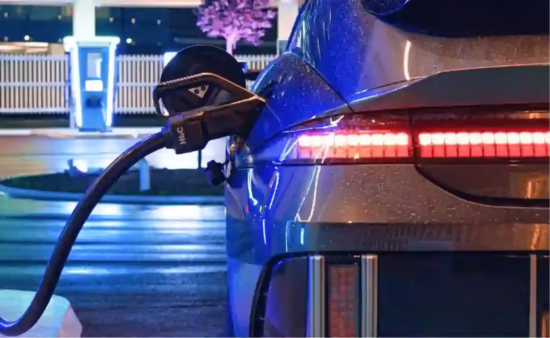 From Range Anxiety to Range Mastery: How Electric Vehicles Are Solving Their Biggest Problem